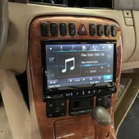Stereo USA Plus touchscreen stereo system
